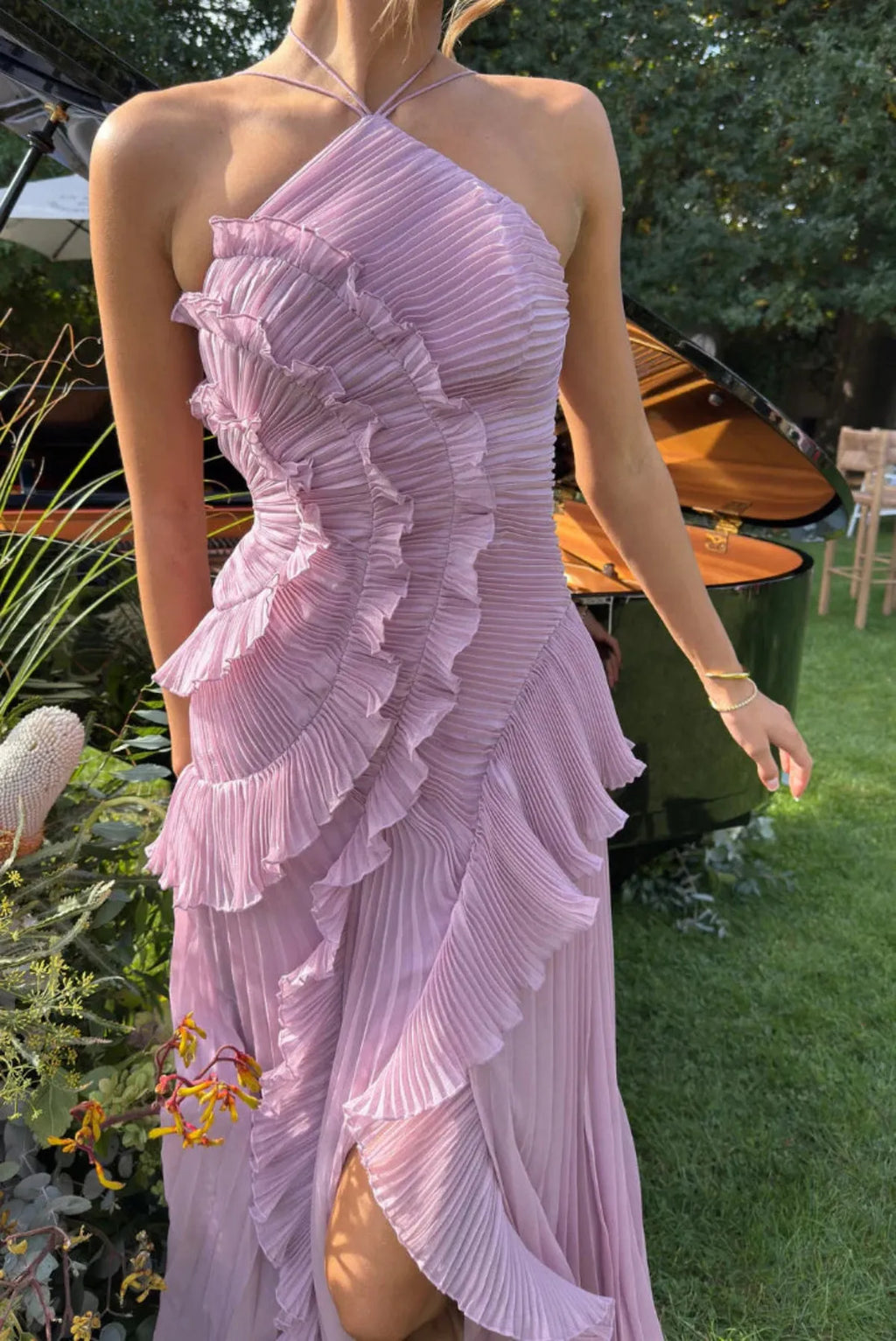 Ruffled Backless Halter Maxi Dress with Front Split – Elegant Evening Wear