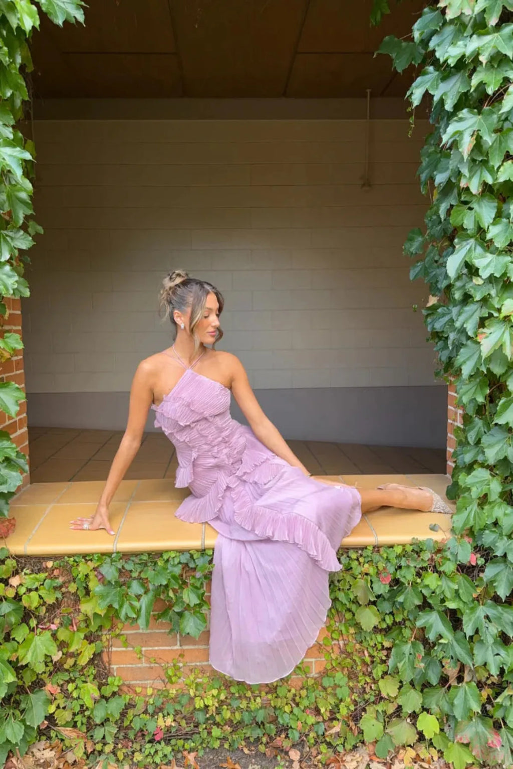Ruffled Backless Halter Maxi Dress with Front Split – Elegant Evening Wear